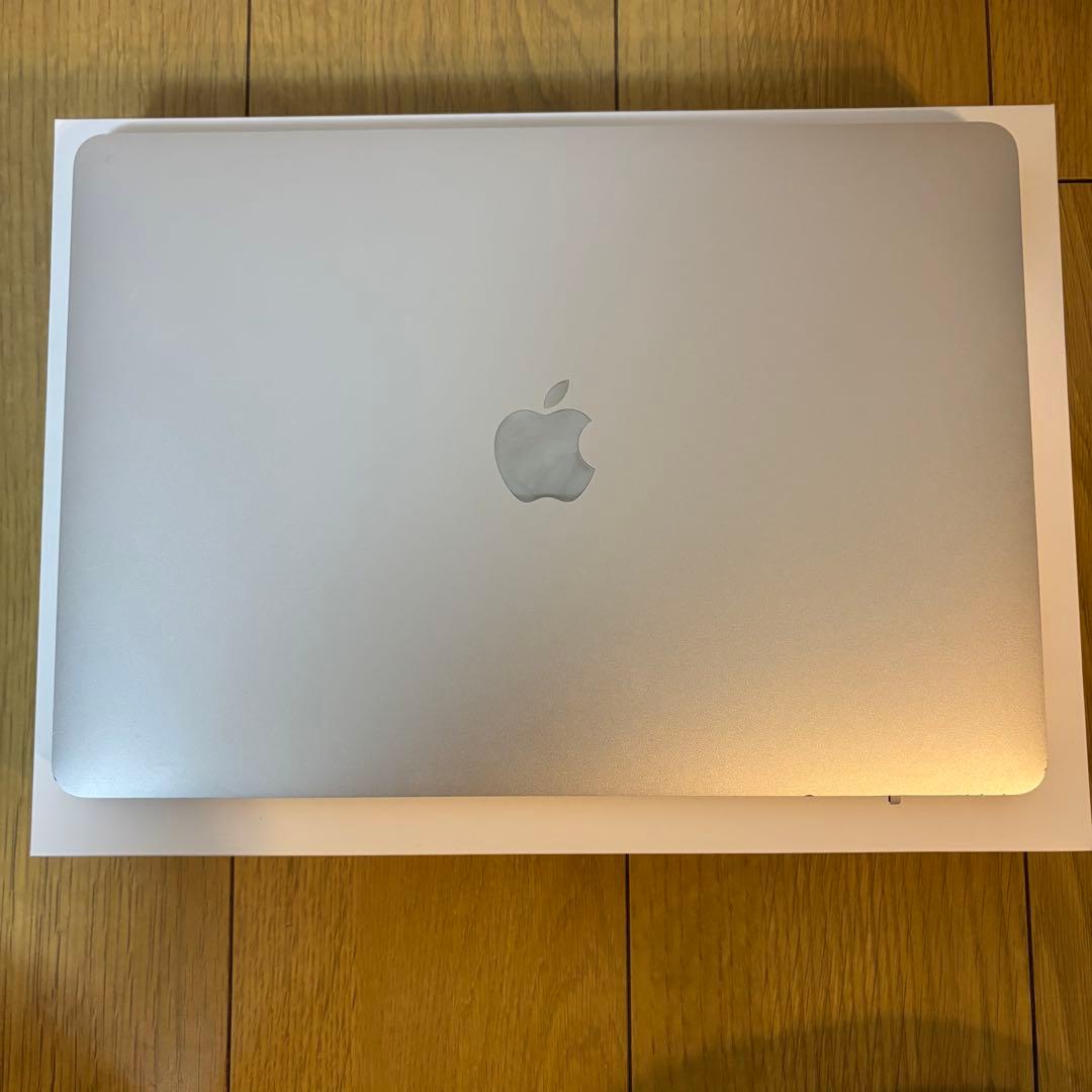 Macbook Pro シルバー　13インチ