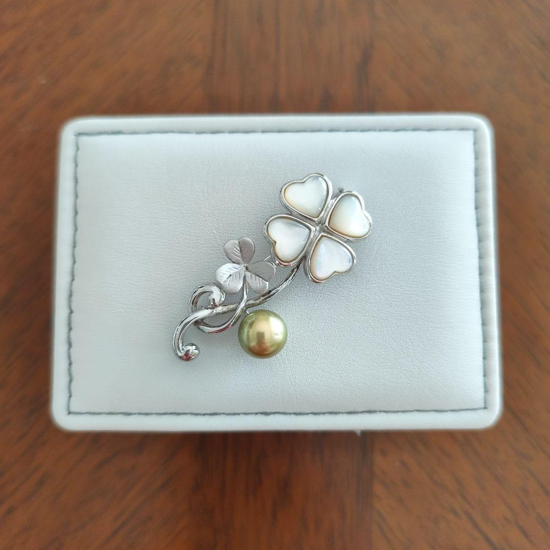 パール　ピスタチオパール　天然シェル　ブローチ　シルバー製