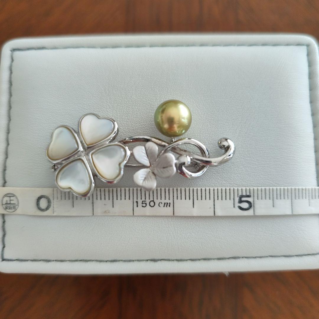 パール　ピスタチオパール　天然シェル　ブローチ　シルバー製