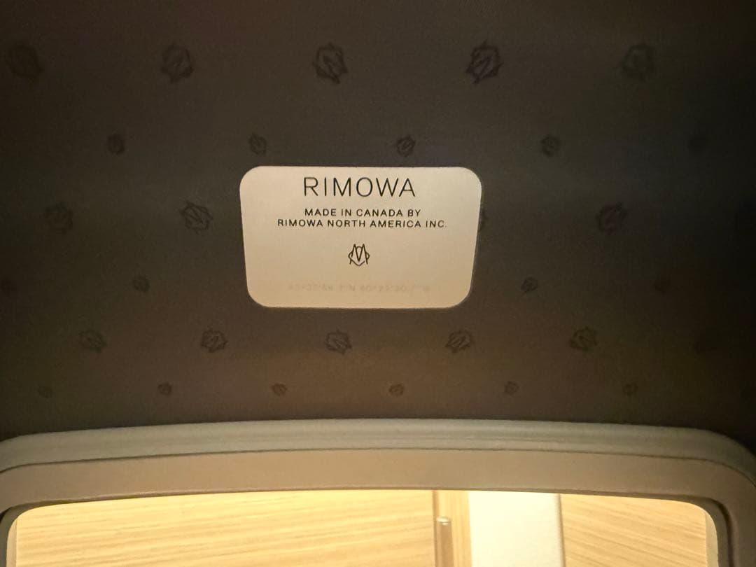 RIMOWA パイロット