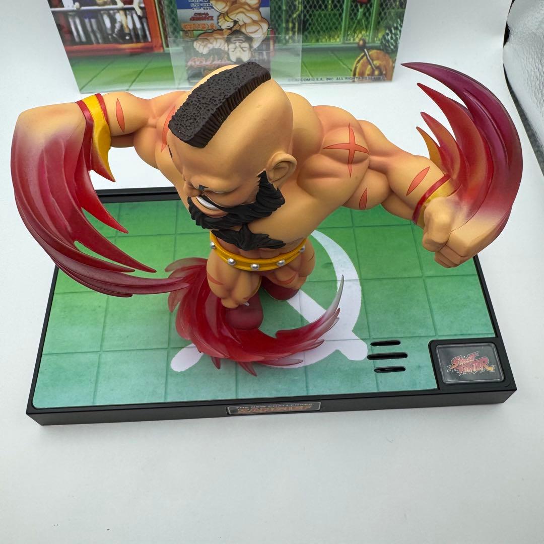 【レア品】ストリートファイター t.n.c-.07 ザンギエフ LEDフィギュア