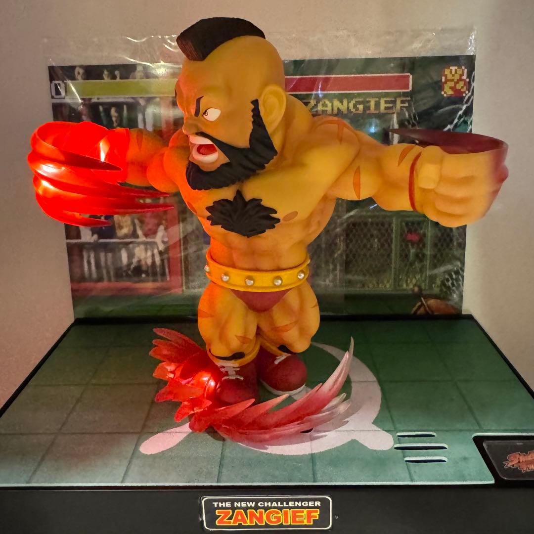 【レア品】ストリートファイター t.n.c-.07 ザンギエフ LEDフィギュア