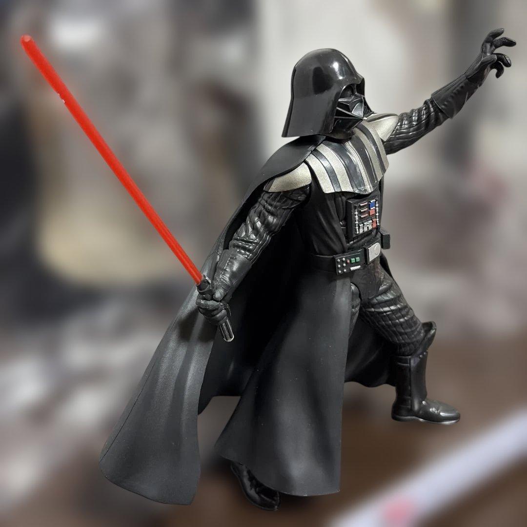 スターウォーズ　プレミアム10／1スケールフィギュア　ダースベイダー