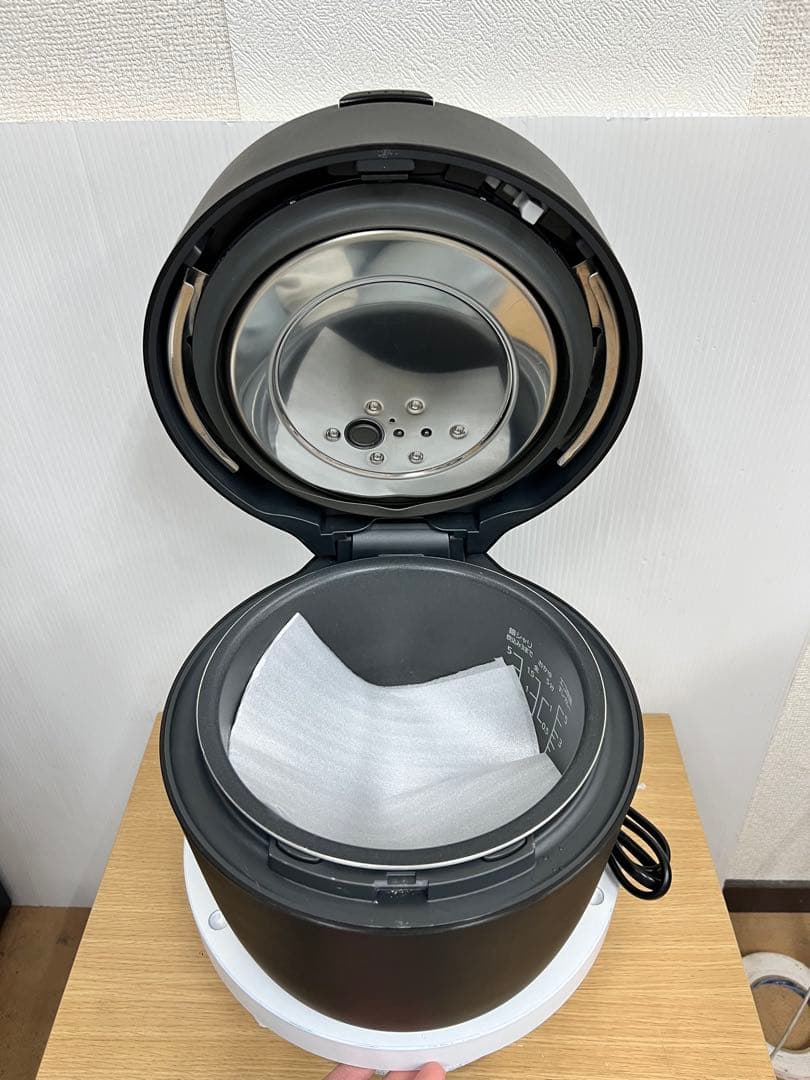 Panasonic 圧力IHジャー炊飯器 SR-NA102 ブラック2023年製