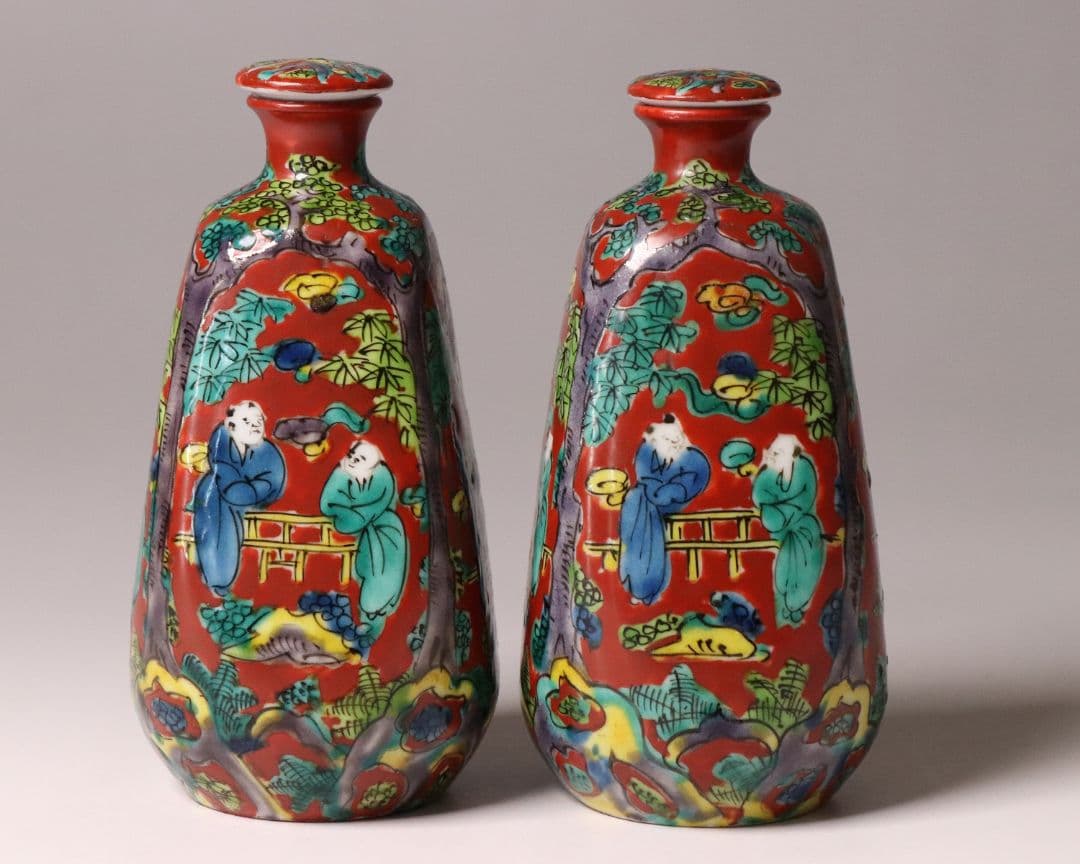 陶芸 九谷焼 木米写し 徳利一対 唐人物図 色絵 赤絵 酒器【MA469】