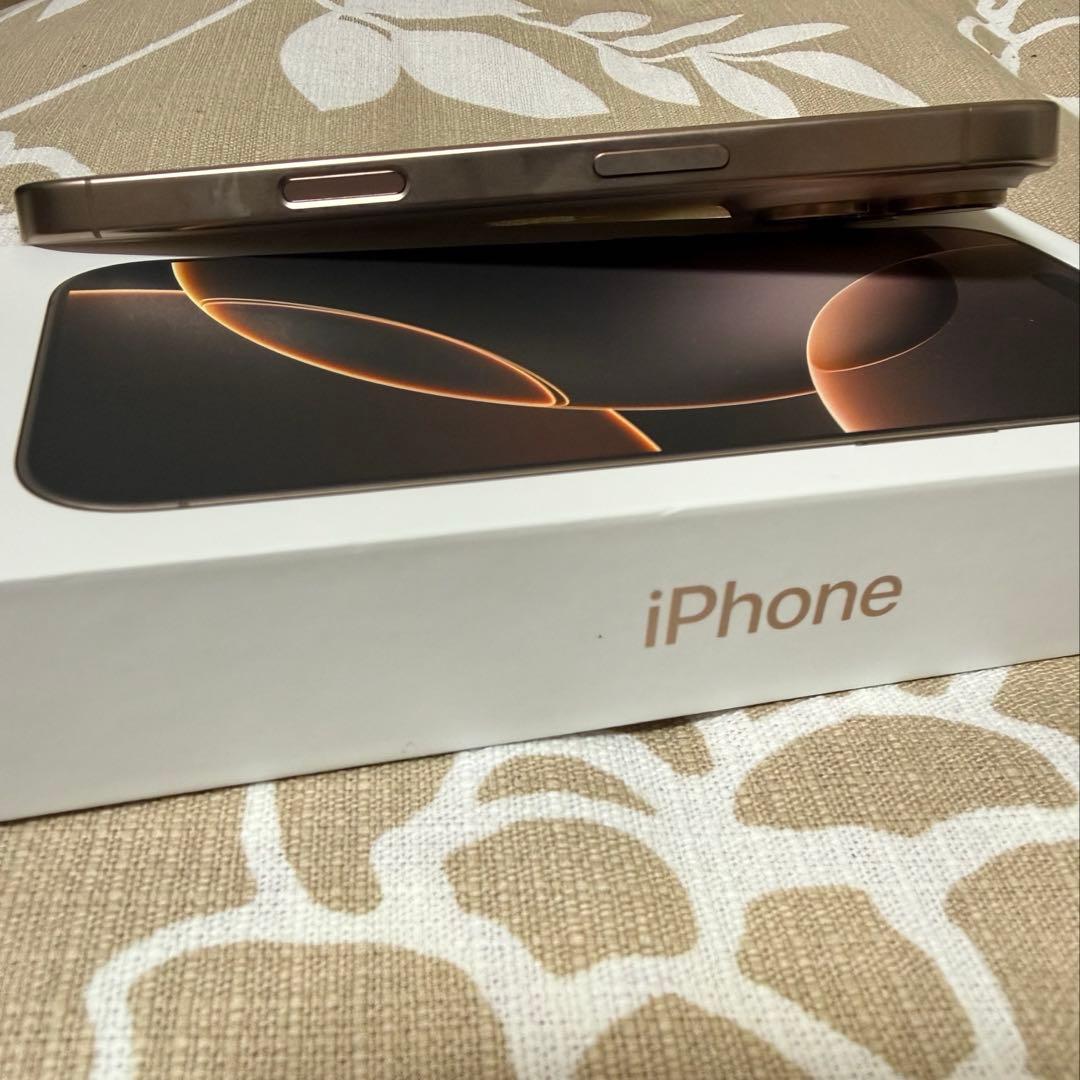 Apple iPhone16 Pro 128GB デザートチタニウムSIMフリー