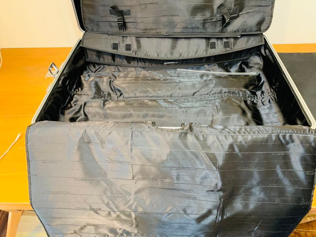 k0926-01★ゼロハリバートン キャリーケース 現状品 50×25×75