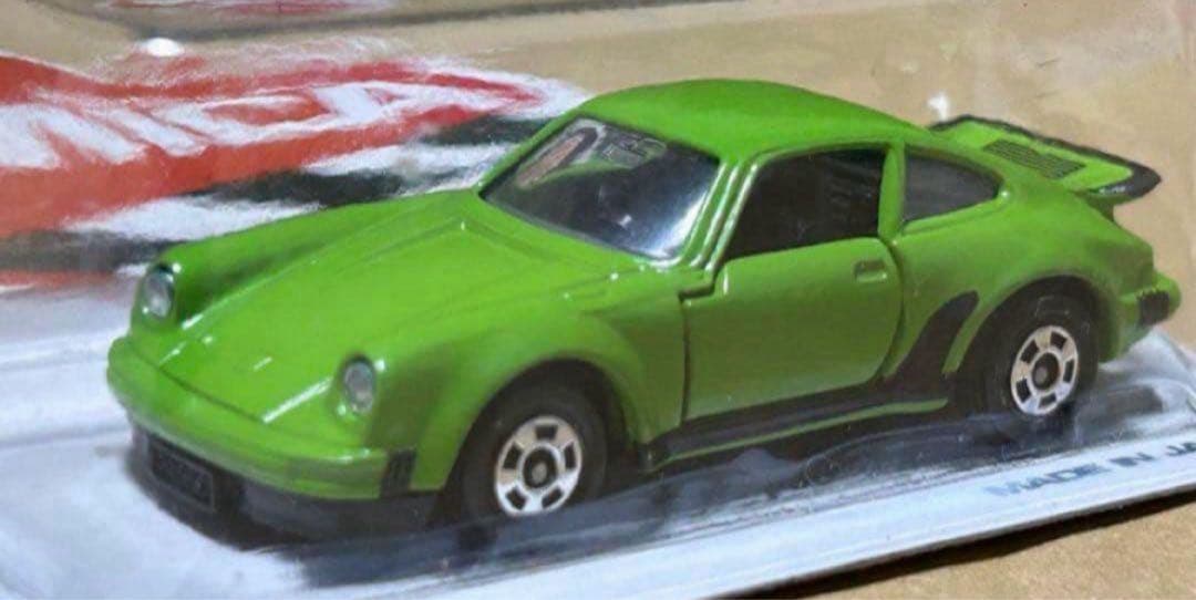 未開封 トミカ ポルシェ 930ターボ 黄緑