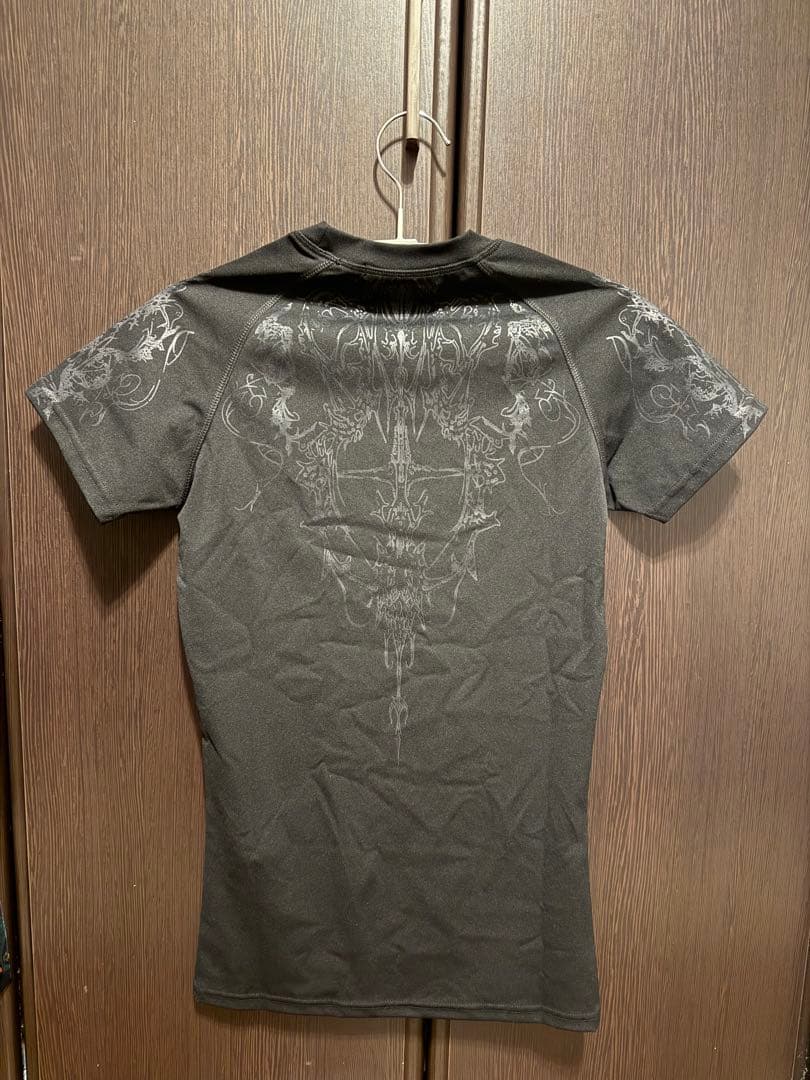 Breathe divinity コンプレッションT Mサイズ 黒　袋、タグ付き