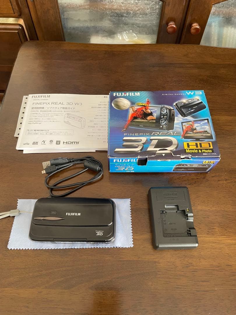 FUJIFILM FINEPIX REAL 3D W3 本体