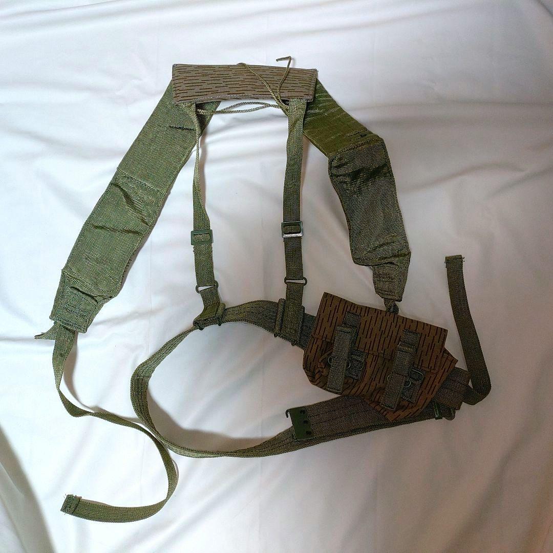 東ドイツ軍　装備品セット　部品1個欠落品