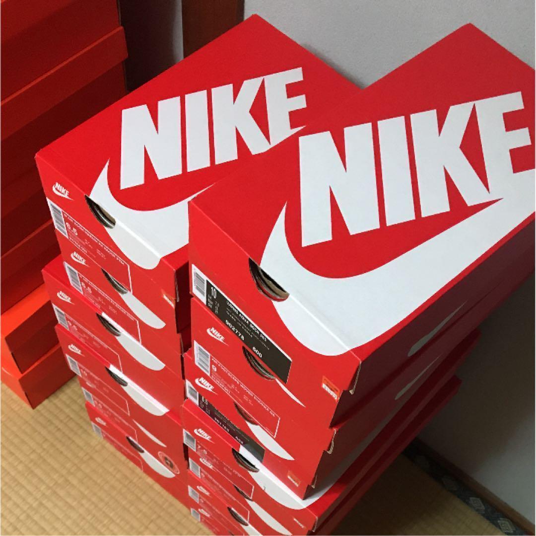 NIKE スニーカー　赤箱　　30箱