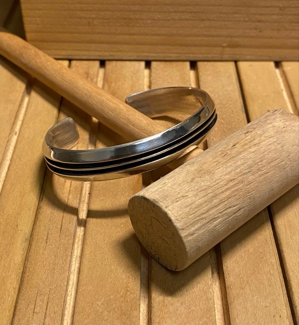 TOM HAWK 2ラインシルバーバングル ナバホ族