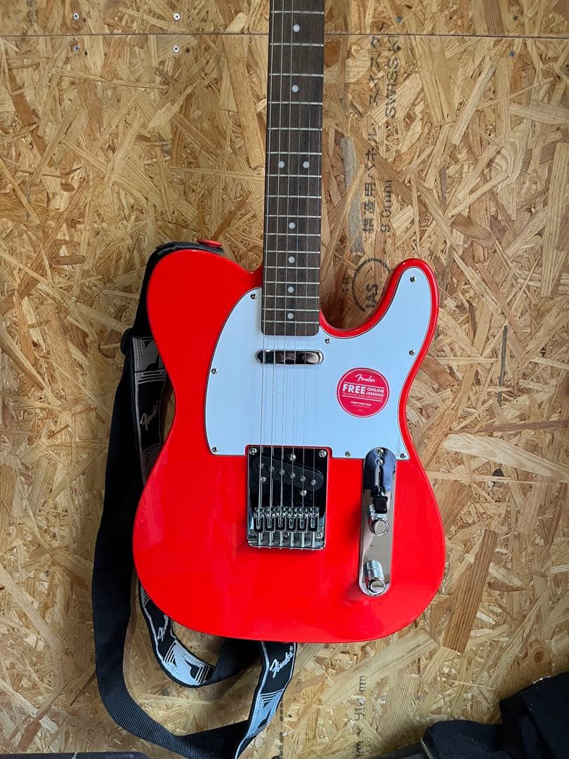 『美品』SQUIER BY FENDER Telecasterレースレッド