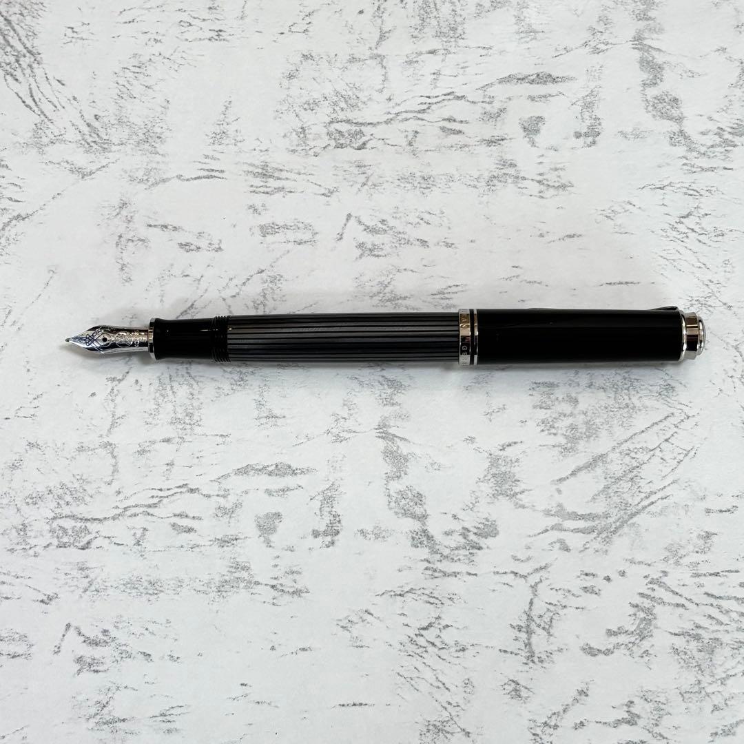 ペリカン スーベレーン M400 万年筆 ブラックストライプ F（細字）