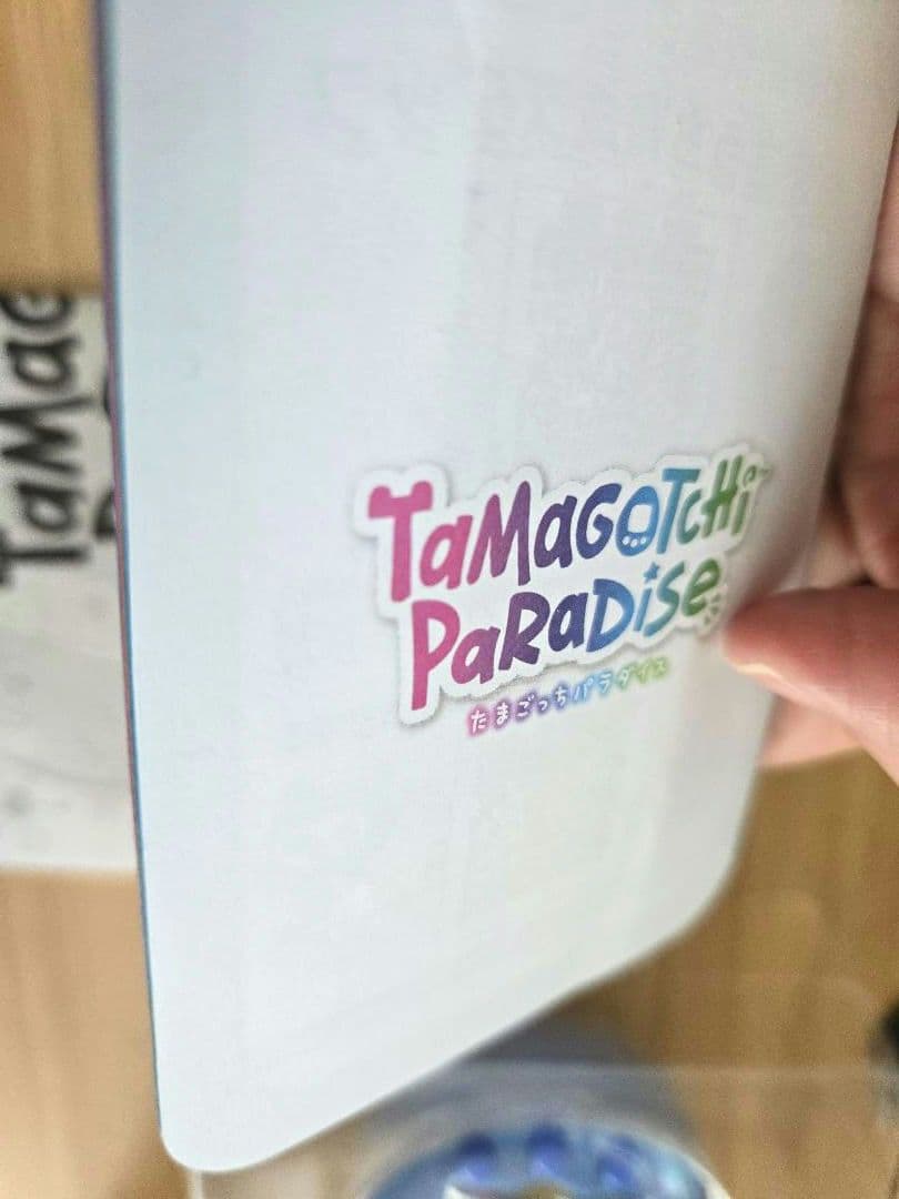 たまごっち　パラダイス　ブルー　ネックストラップ　玩具　人気　育成