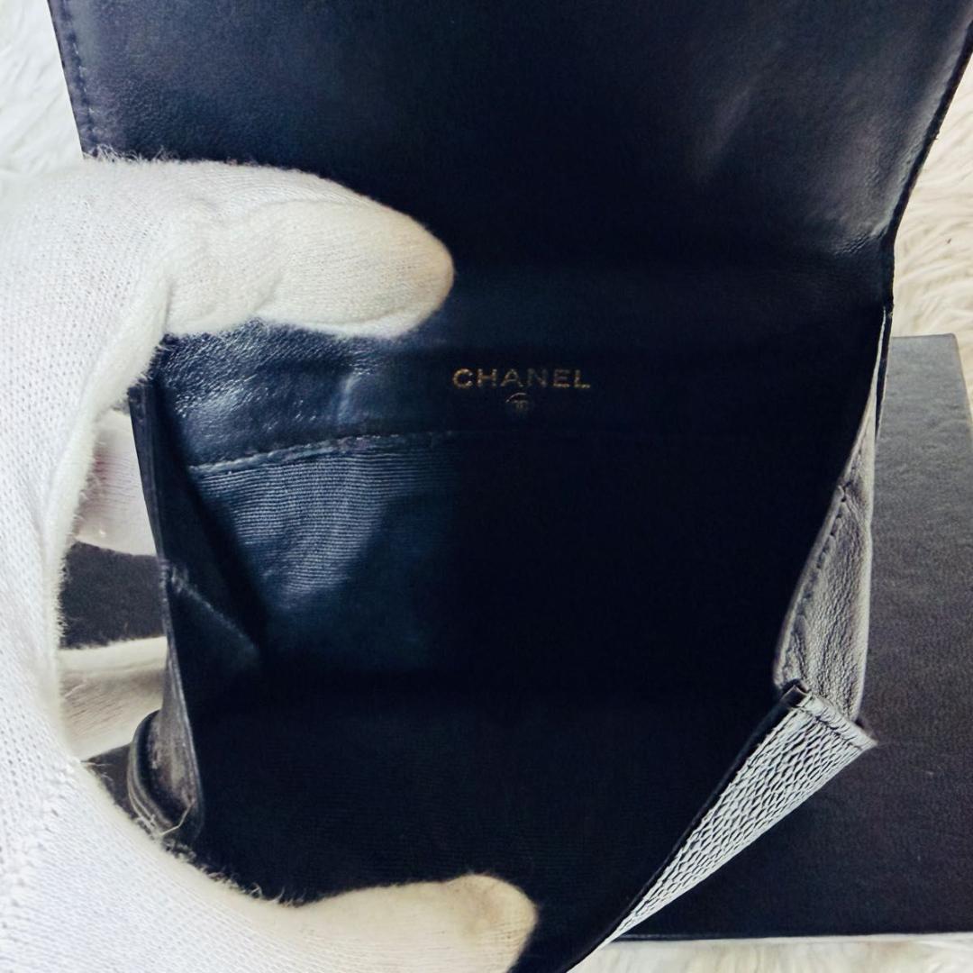 セール！CHANEL 二つ折り財布 ココマーク キャビアスキン レザー Wホック