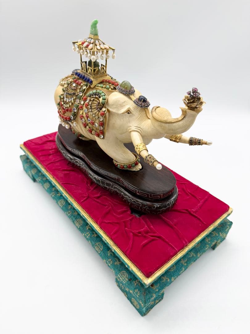 削除します　天然素材 宝石飾 象 置物 全長22cm 重1.24kg 細密細工