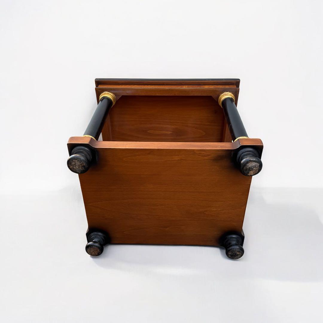 アンティーク調　テーブル　サイドテーブル　陳列棚　飾り棚　ビーダーマイヤー様式