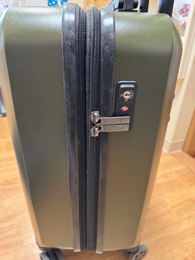 ALPHA INDUSTRIES キャリーケース 美品　オマケ付き