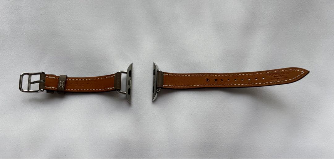 Apple WatchのHERMESバンド。エトゥープ。シンプルトゥール。