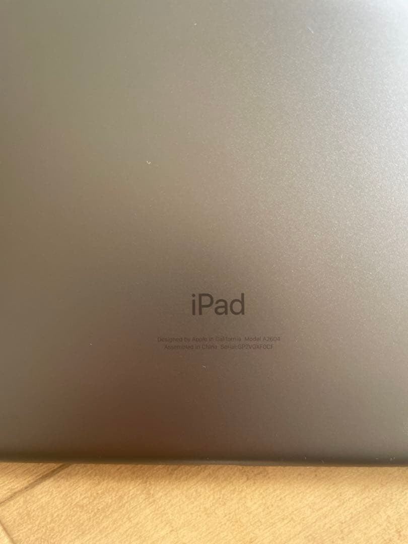 iPad第9世代 スペースグレー 64GB SIMフリー　10.2インチ