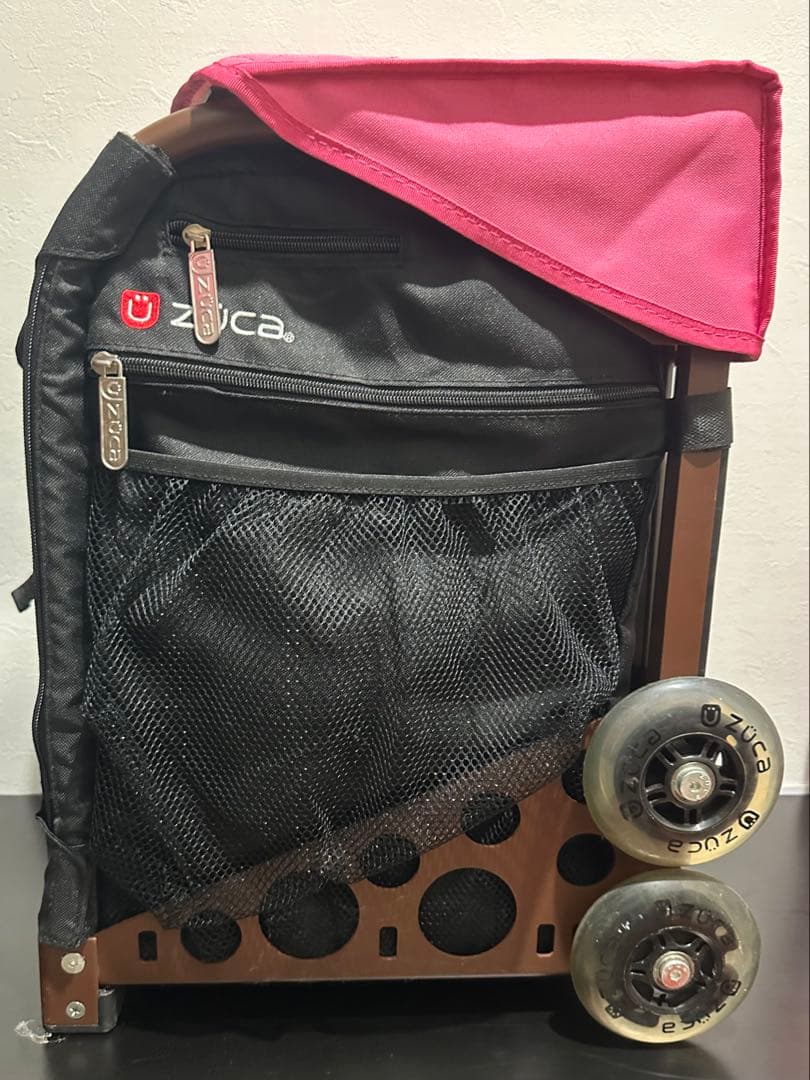 【新年の激安セール中！】Zuca スポーツ バック　座れるバッグ　４点セット