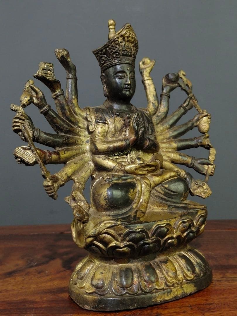 旧蔵品　純銅製・泥金仕上げ　十八腕仏像　准胝仏母 アンティーク　唯一無二　時代物