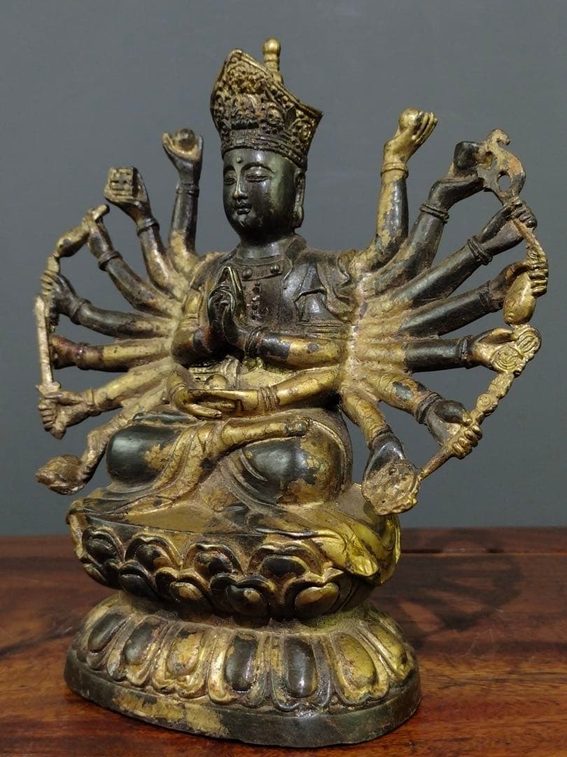 旧蔵品　純銅製・泥金仕上げ　十八腕仏像　准胝仏母 アンティーク　唯一無二　時代物