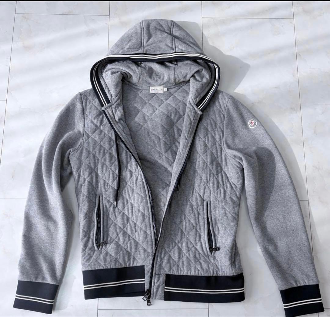 ヒ*デ様 MONCLER グレー キルティングパーカー サイズL