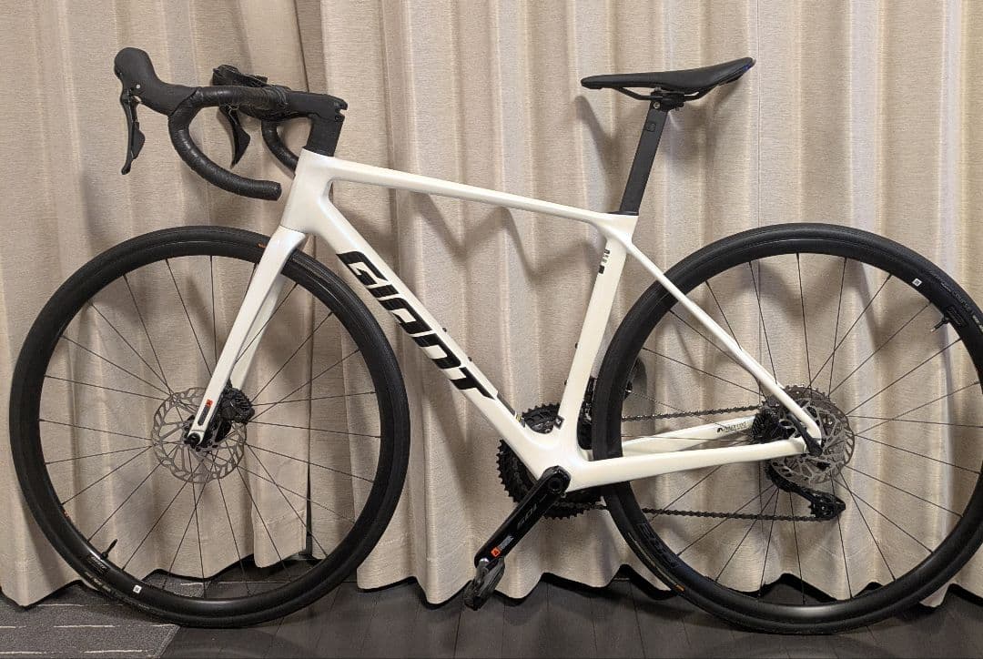 ジャイアント GIANT TCR Advanced 2 KOM 2025モデル
