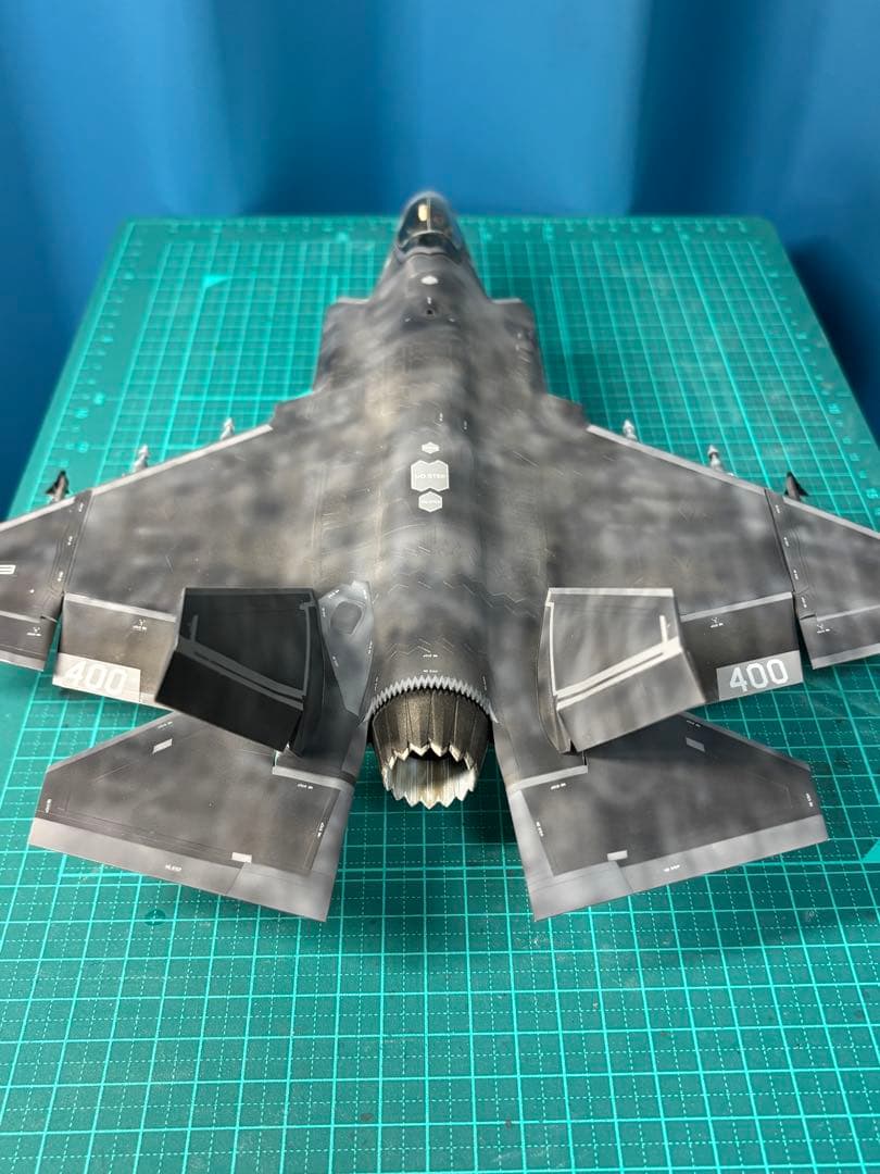 戦闘機　プラモデル完成品　タミヤ　1/48 F-35C ライトニングII
