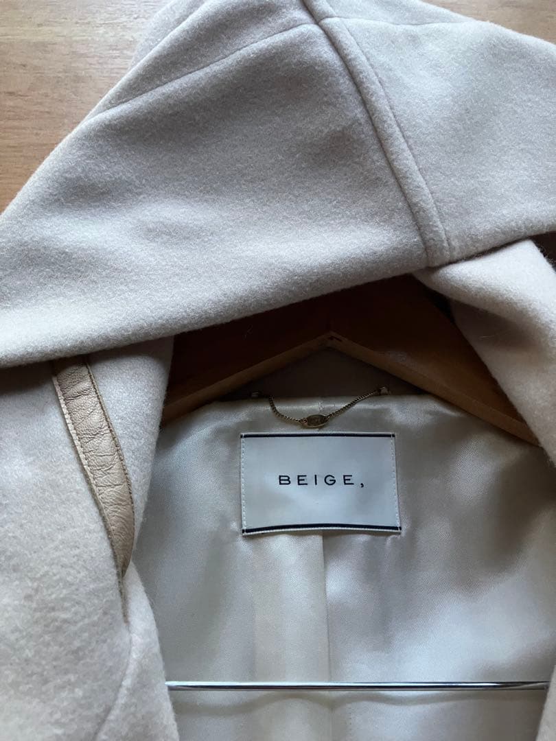 BEIGE ベイジ フード付きコート　白 アイボリー　日本製