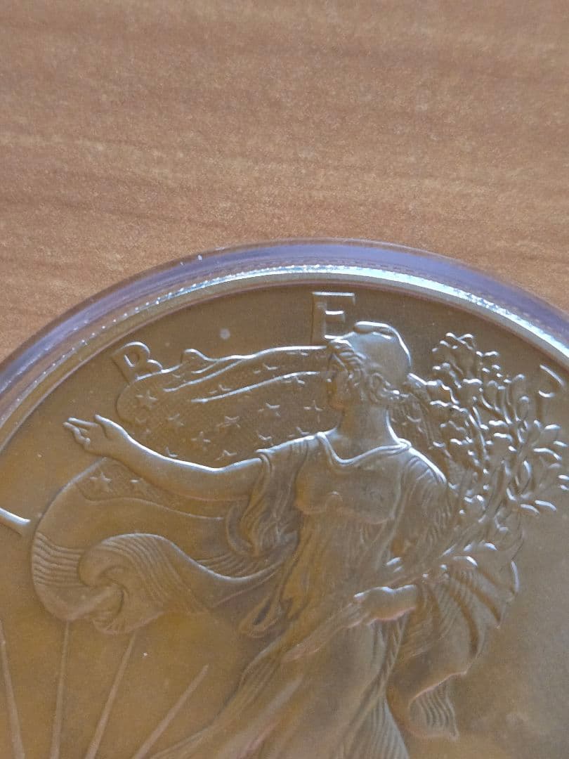 アメリカ　イーグル 銀貨　１オンス 1992年　1ドル