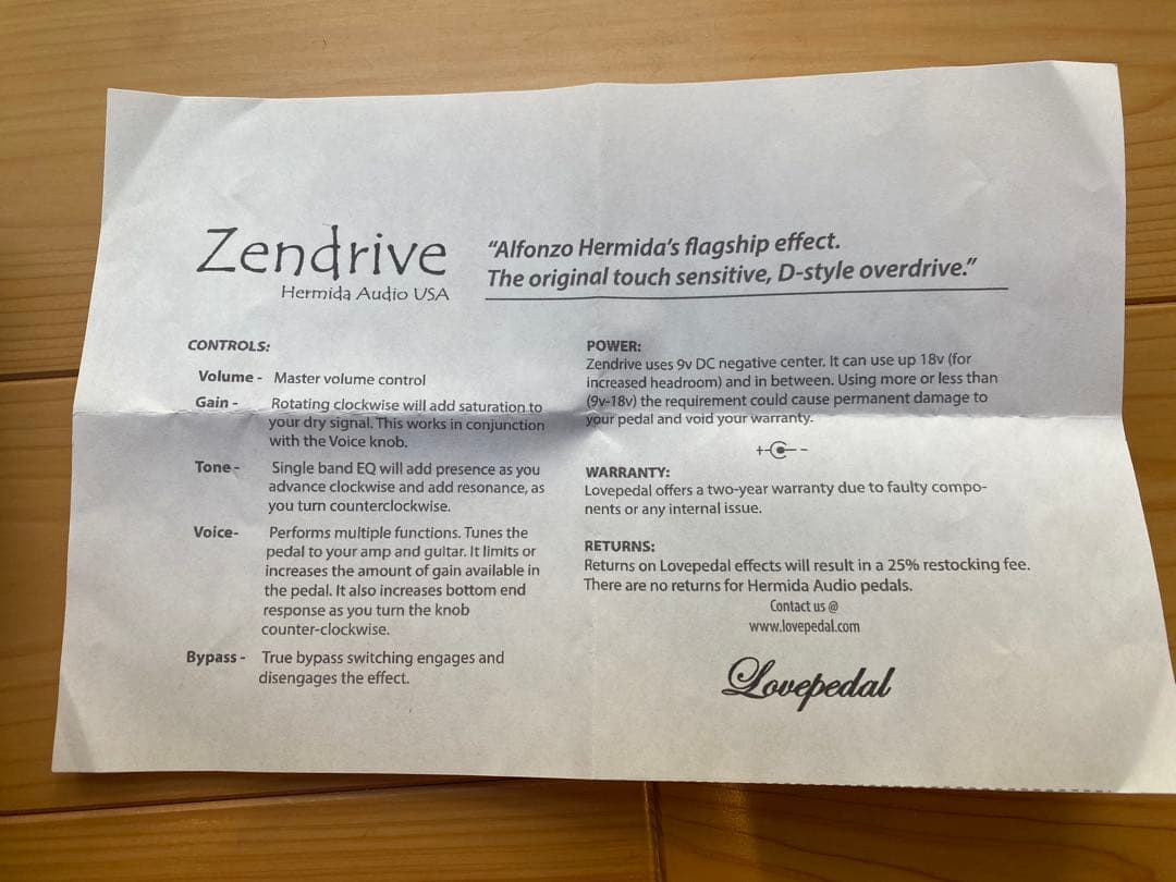 ギター Hermida Audio USA White Zendrive