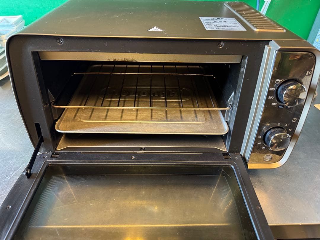 DeLonghi オーブン&トースター (ピザストーン付き)