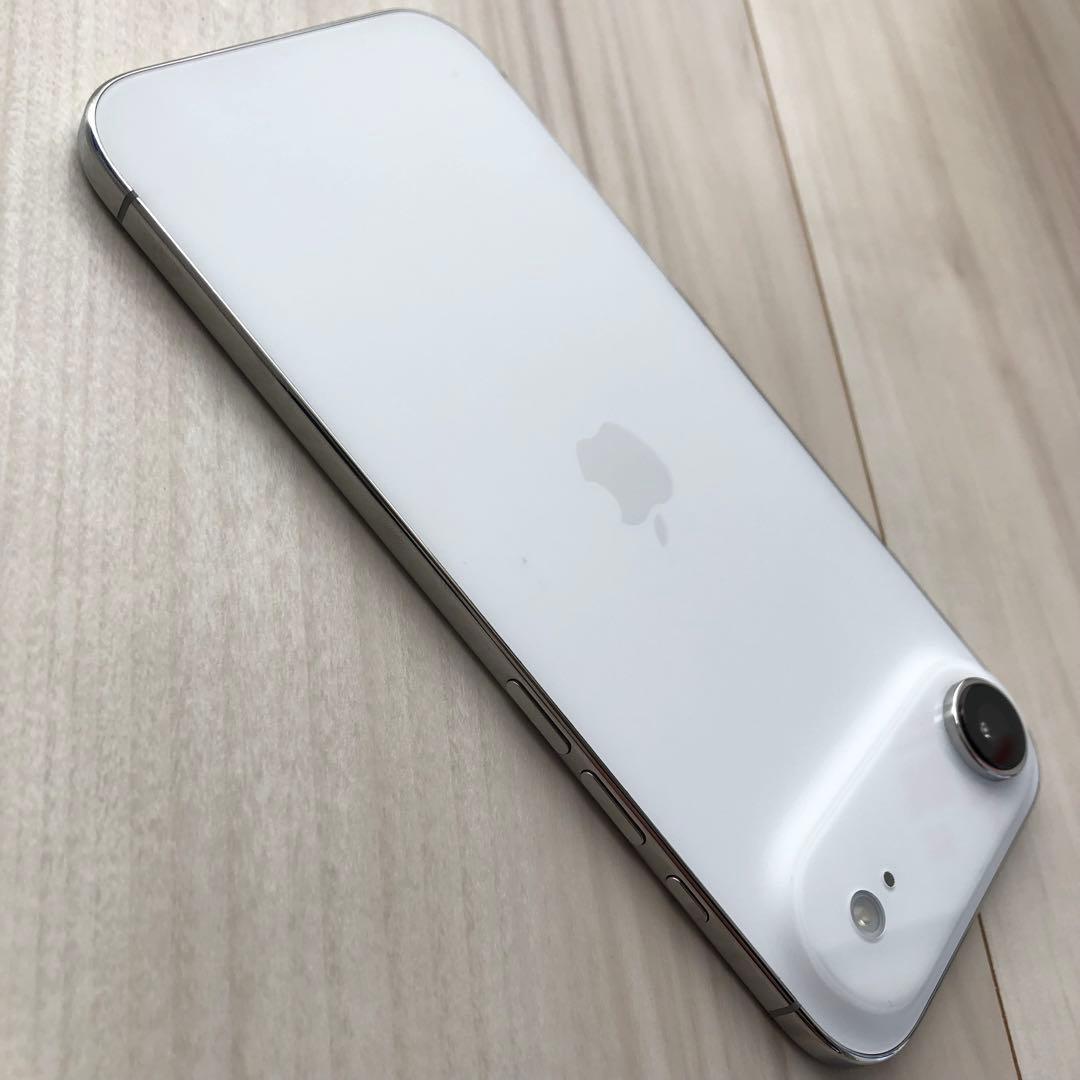 AppleCare+付！美品iPhone Air 256GB白