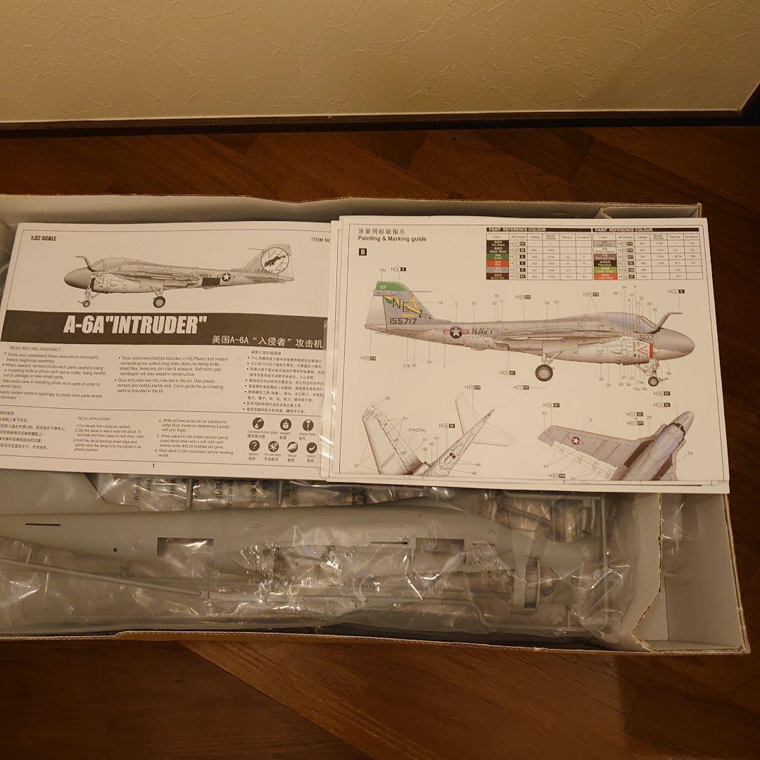 1/32 トランペッター A-6A \"INTRUDER\"