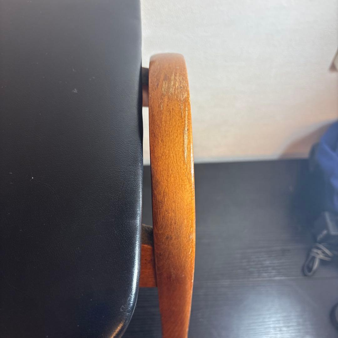 秋田木工 AKITA MOKKO 木製スツール 赤と黒の2脚セット