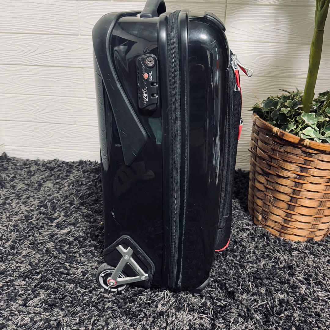 K*o様 TUMI × DUCATI クアトロポルテ 2輪スーツケース キャリー