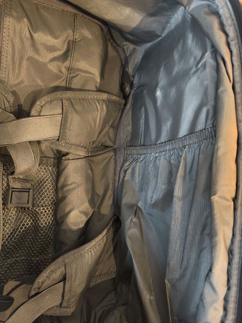 Travelpro Crew5 Expandable　キャリーバッグ