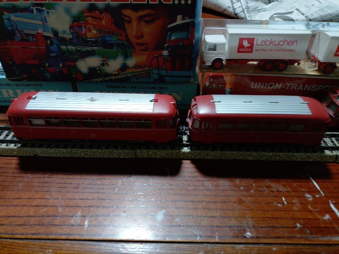 Märklin HO✨️ディーゼル795型、3両✨️大型トラック2台✨️ほぼ新品