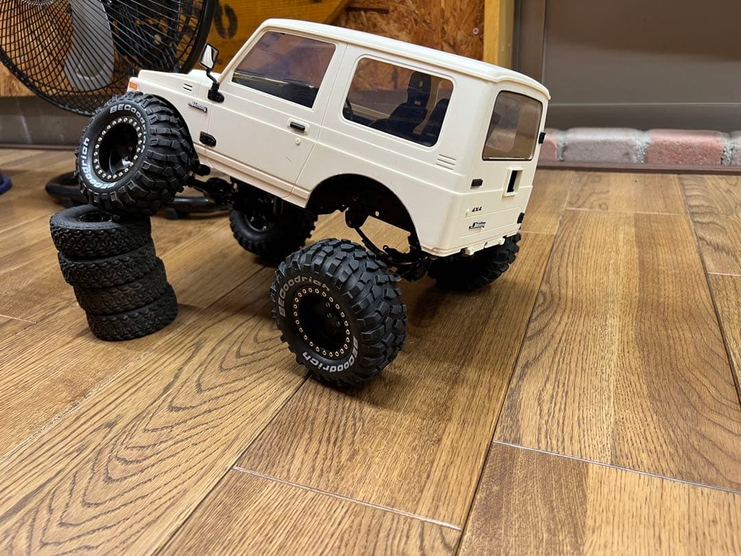 WPL JAPAN スズキ ジムニー ラジコン C-74 リフトアップ　深リム