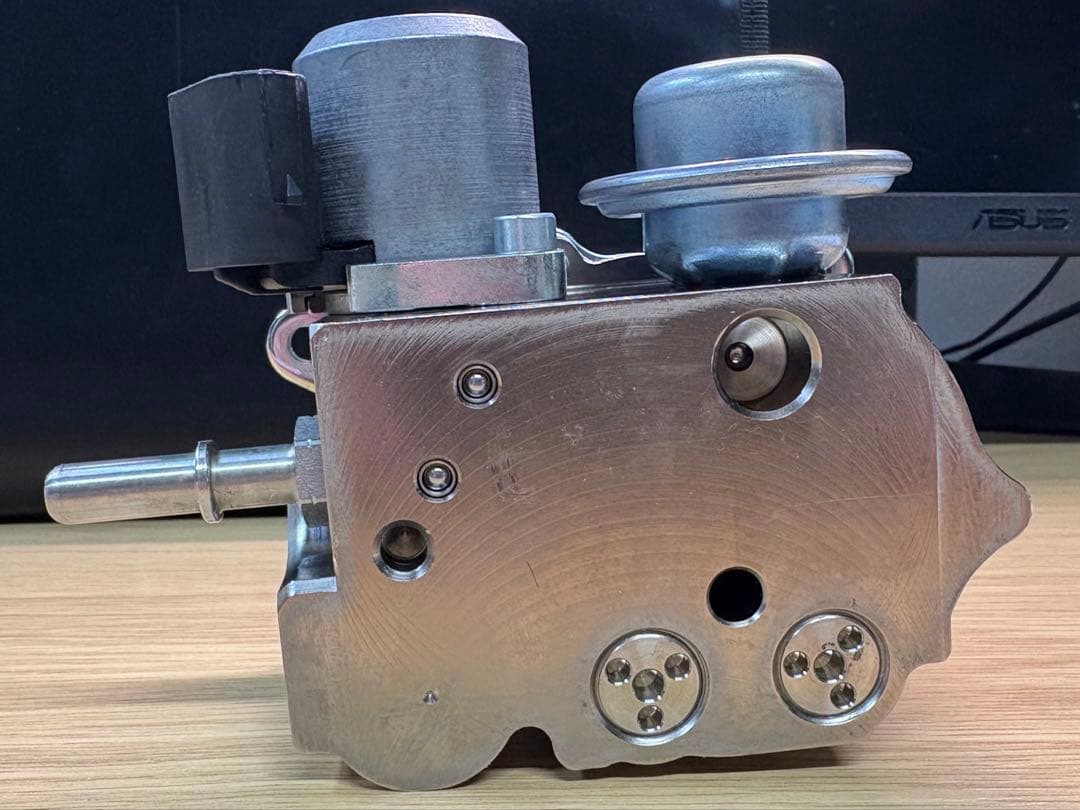 【中古】BMW MINI R56前期 高圧ポンプ OE（中身純正）品