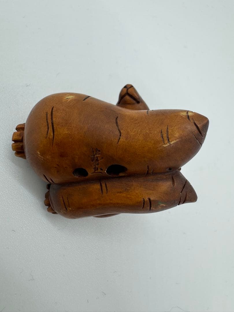 【美品】ネズミ 鼠 根付 木彫 置物 工芸品 美術品 骨董 光玉 在銘