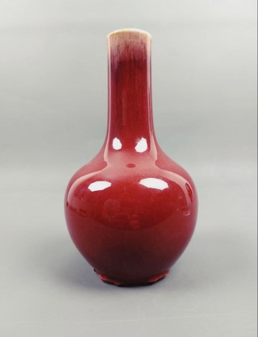 中国古美術品　清の時代　郎窯紅　天球瓶　花瓶　高さ約18cm