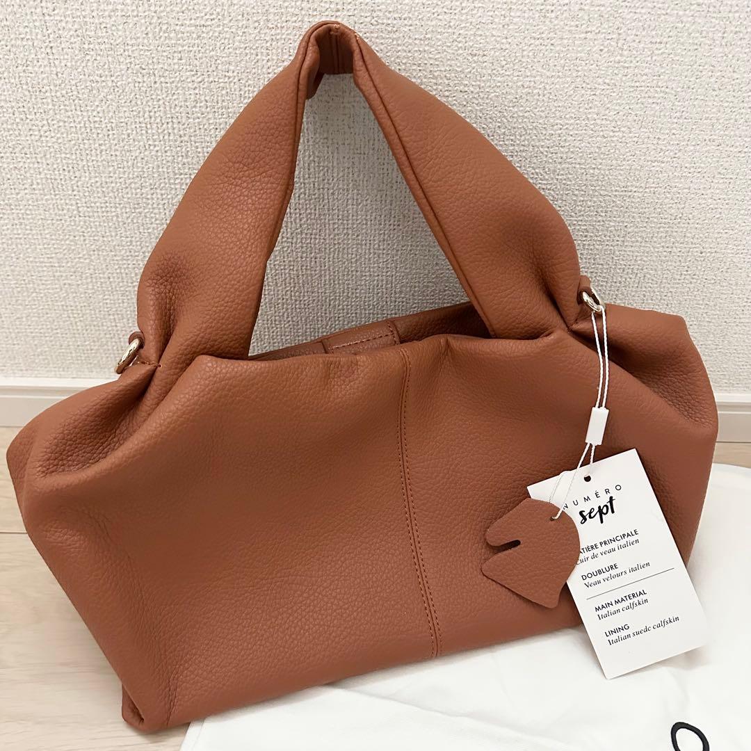 POLÈNE ハンドバッグ ブラウン