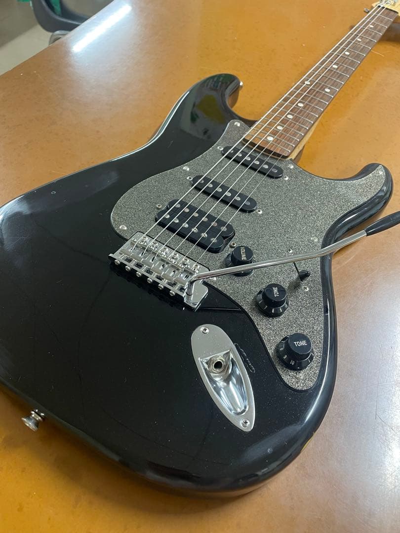 Squier by Fender Stratocaster ブラック