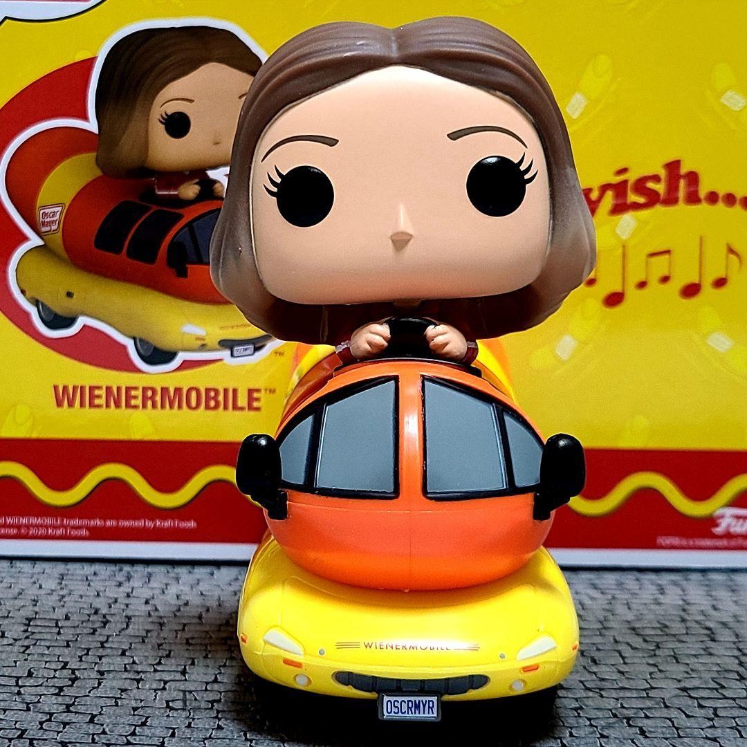 ファンコポップ！ホットウィールでお馴染み♪ウィンナーモービル　オスカーマイヤー