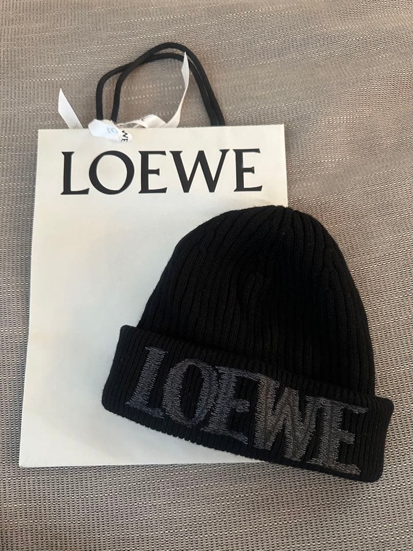 LOEWE ブラック ビーニー　袋付き